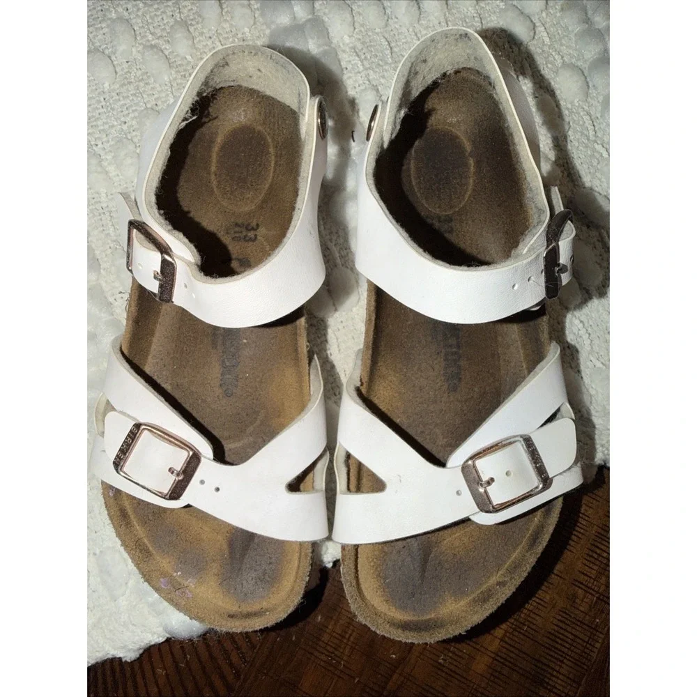 Birkenstock Kids Size 33 US2-2.5 White Double Strap Sandals Cork Footbed Buckle